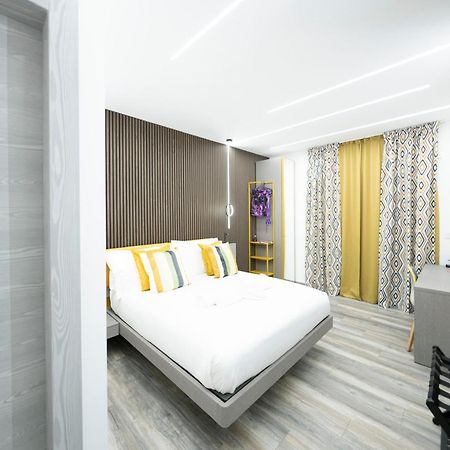 New Luxury Rooms ローマ エクステリア 写真